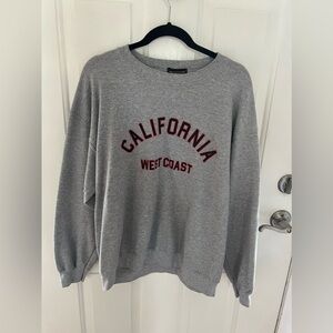 Grey crew neck. Pretty little thing. Size medium